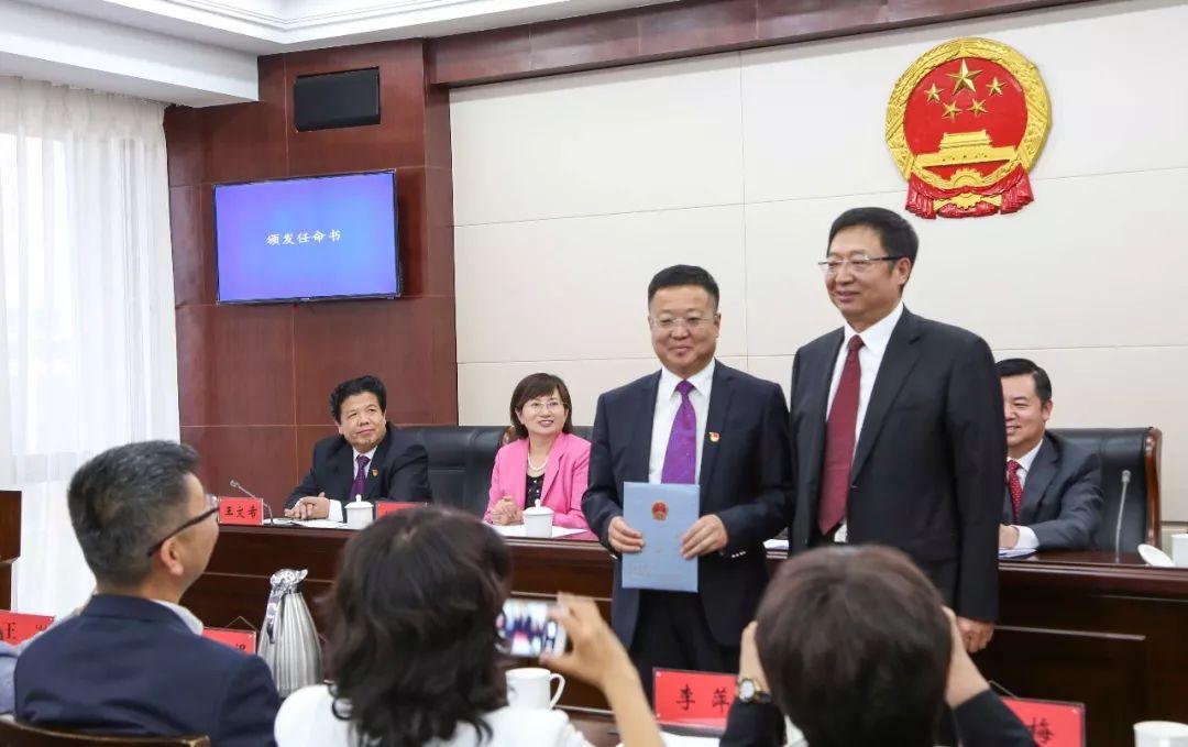 东胜区初中人事新任命，引领改革注入活力，激发教育新动力